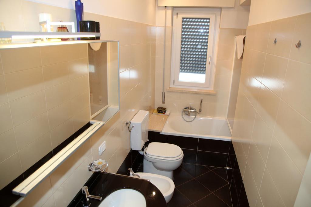 A Casa Di Simone A Viareggio Apartment Ngoại thất bức ảnh