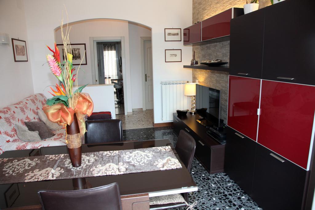 A Casa Di Simone A Viareggio Apartment Ngoại thất bức ảnh