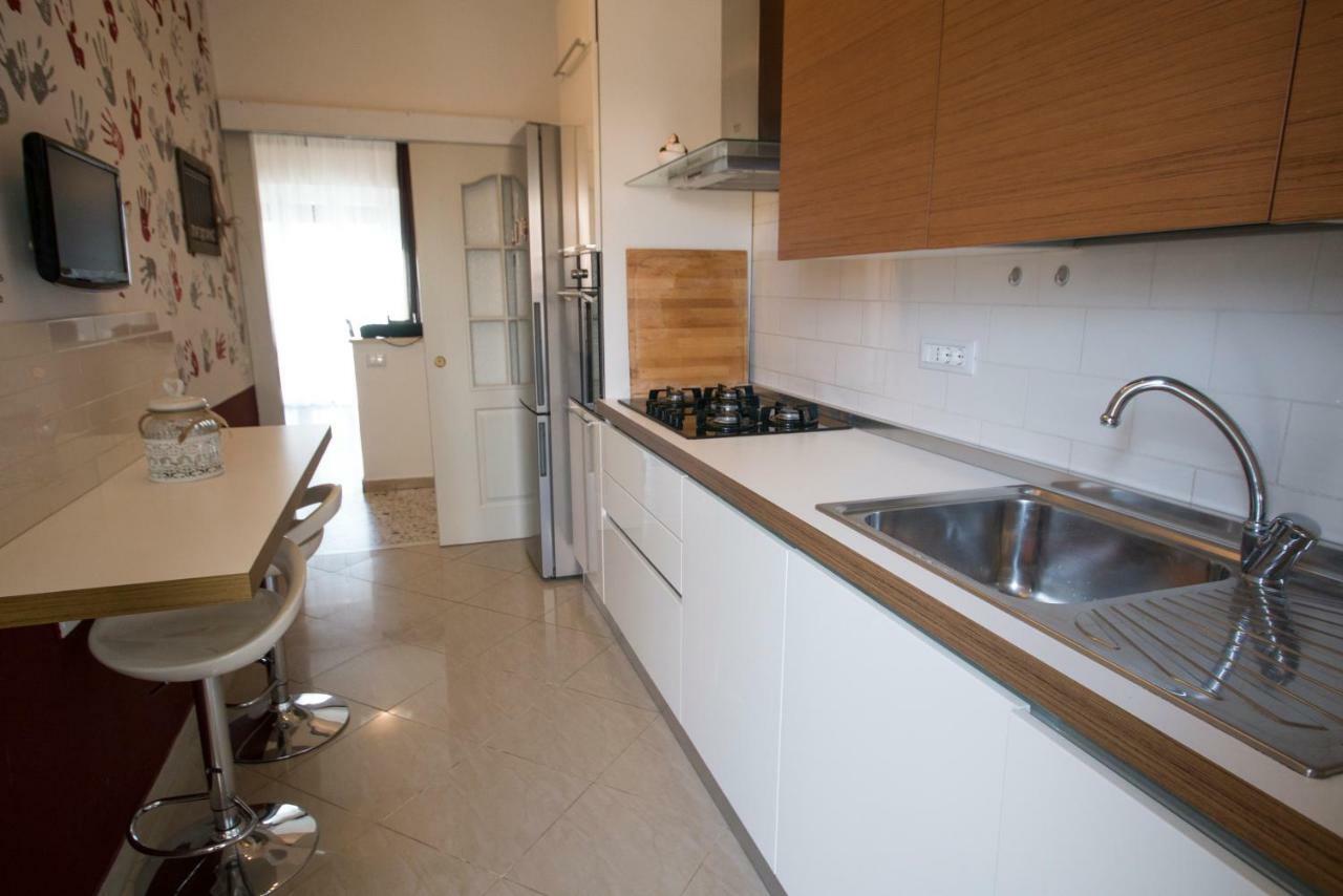 A Casa Di Simone A Viareggio Apartment Ngoại thất bức ảnh